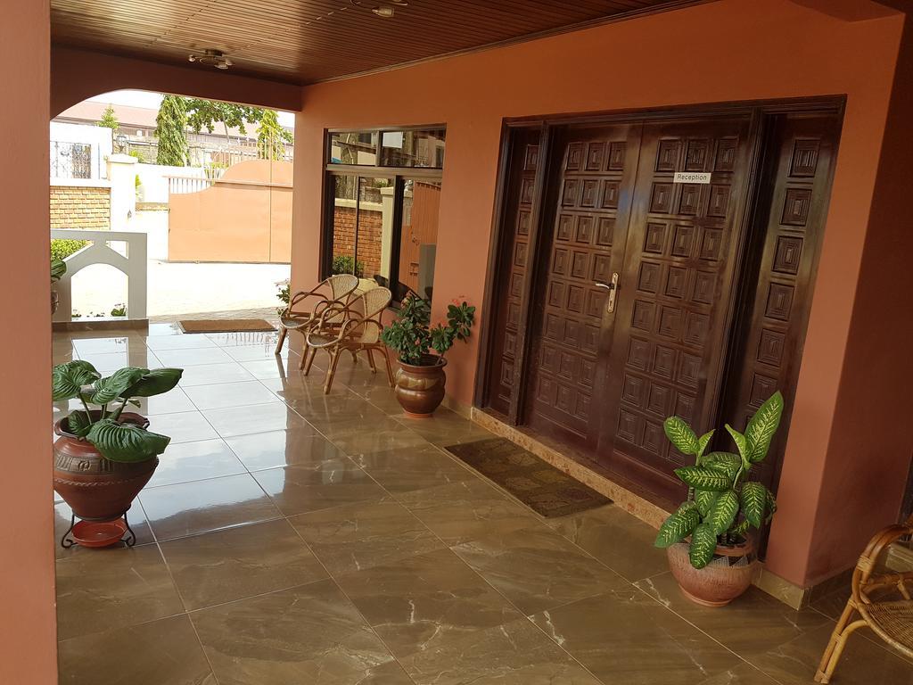 Benconi Lodge Accra Eksteriør bilde