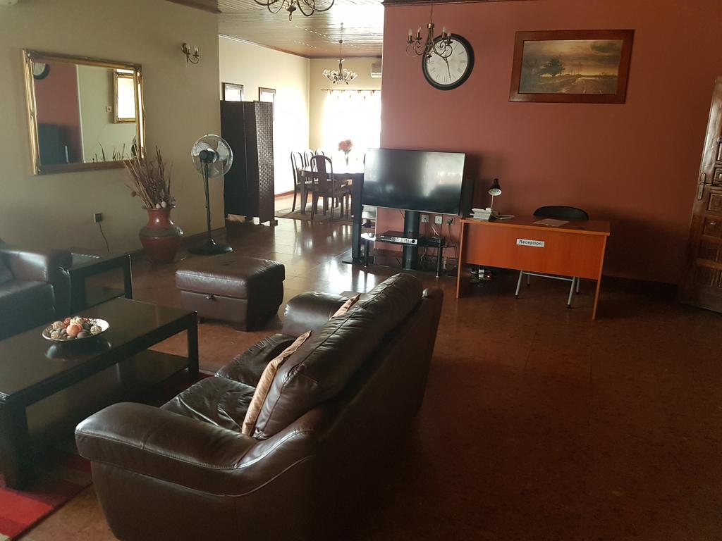 Benconi Lodge Accra Eksteriør bilde