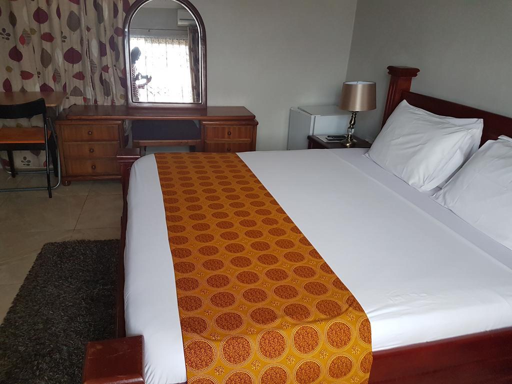Benconi Lodge Accra Eksteriør bilde
