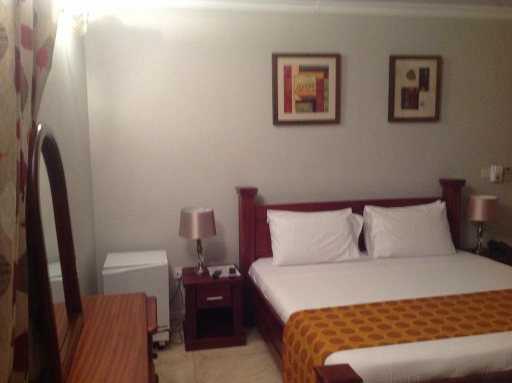 Benconi Lodge Accra Eksteriør bilde